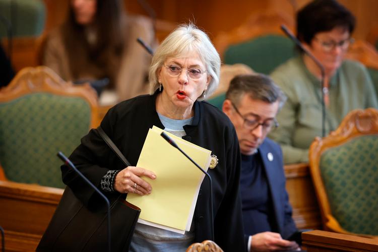 Pia Kjærsgaard (DF) er den ene af de fire danske politikere, der besøger Taiwan. Foto: Jens Dresling