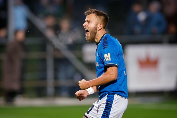 Frederik Gytkjær sikrede Lyngby det ene point hjemme mod AaB med sin scoring på straffespark til allersidst. Foto: Jens Dresling