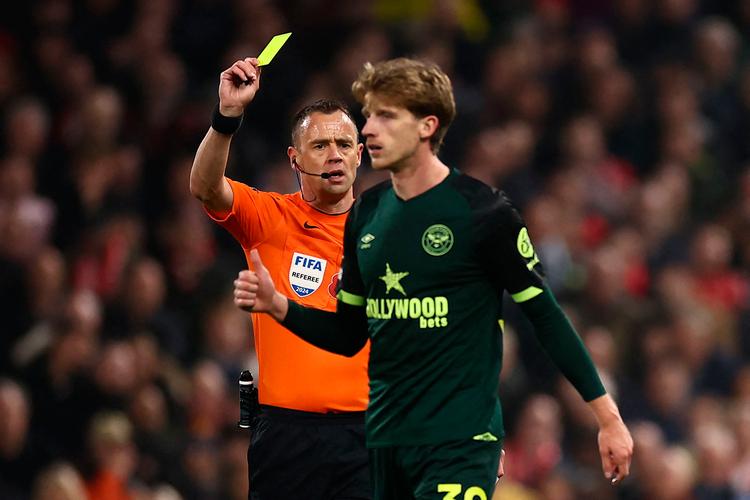 Mads Roerslev, der normalt spiller i Brentford, støder til fodboldlandsholdet, der er samlet nu og fredag spiller mod Spanien.  Foto: Henry Nicholls/Ritzau Scanpix