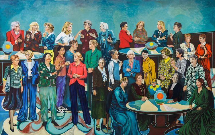 Tre meter højt og fem meter bredt er gruppeportrættet af 30 markante politiske kvinder fra de sidste 100 års danmarkshistorie, malet af Mie Mørkeberg. Det hænger i Folketingets Samtaleværelse og samtaler med Herman Vedels portræt af de mænd, der forberedte ændringen af grundloven i 1915, der gav kvinder valgret. Foto: Folketinget