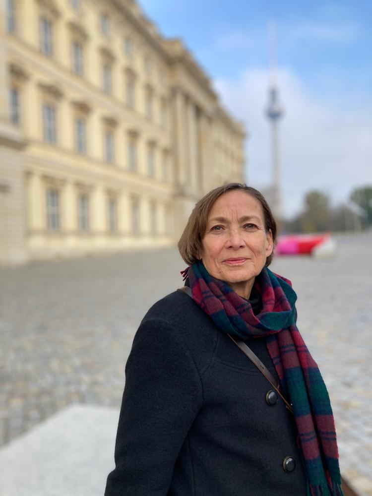 Ingrid Fischer Jonge var med til at skabe  Det Nationale Fotomuseum på Det Kgl. Bibliotek og har gennem hele sin karriere været en af de bærende skikkelser inden for dansk fotografi. Nu fylder hun 70. Foto: Morten Hahn-Pedersen