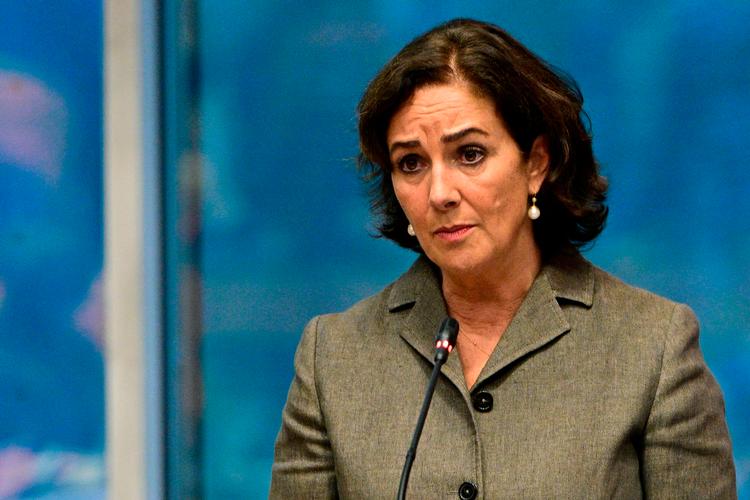 Amsterdams borgmester, Femke Halsema, orienterer byrådet om den redegørelse, der blev lavet om de voldelige optøjer, som fandt sted i byen natten til fredag i sidste uge i kølvandet på fodboldkampen mellem Ajax og Maccabi Tel Aviv fra Israel. Her blev israelske fans overfaldet, men borgmesteren understreger nu, at også de israelske fans begik »uretfærdigheder« over for minoriteter, der sympatiserer med palæstinensere. Foto: Nick Gammon/Ritzau Scanpix