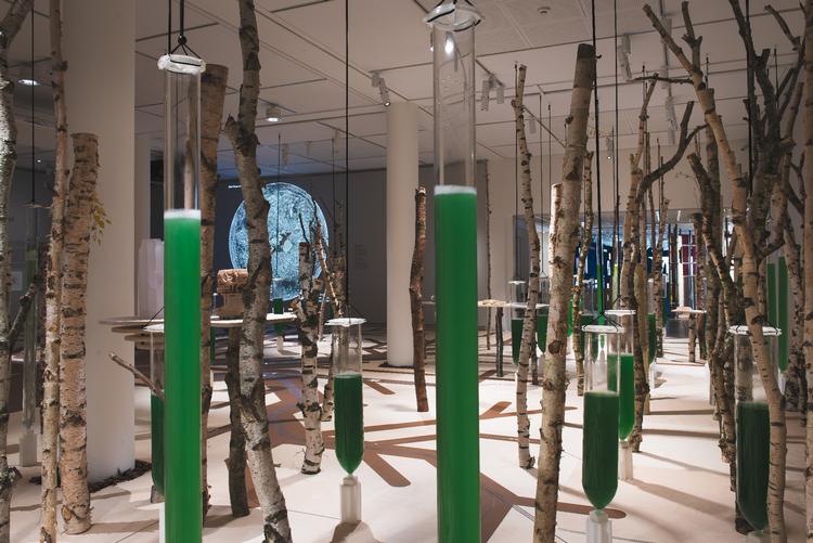 EcoLogic Studio viser design med alger og svampe, der laver byggematerialer og frisk luft som en mindre skov. Foto: Kim Hansen