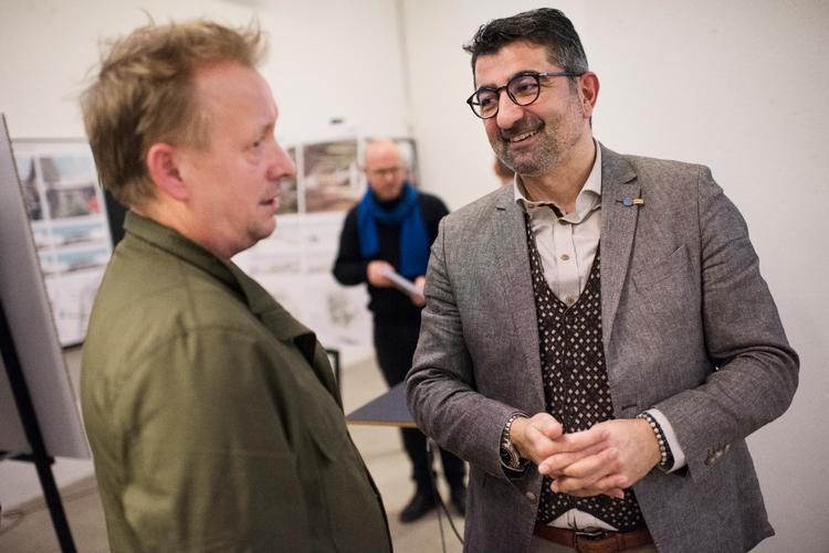 Bünyamin Simsek (th.) er efter et ekstraordinært gruppemøde blevet smidt ud af Venstre efter længere tids intern uenighed. Foto: Mads Frost/Mads Frost