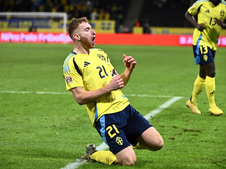 Sveriges Dejan Kulusevski åbnede scoringen mod Aserbajdsjan efter 10 minutters spil. Foto: Tt News Agency/Ritzau Scanpix