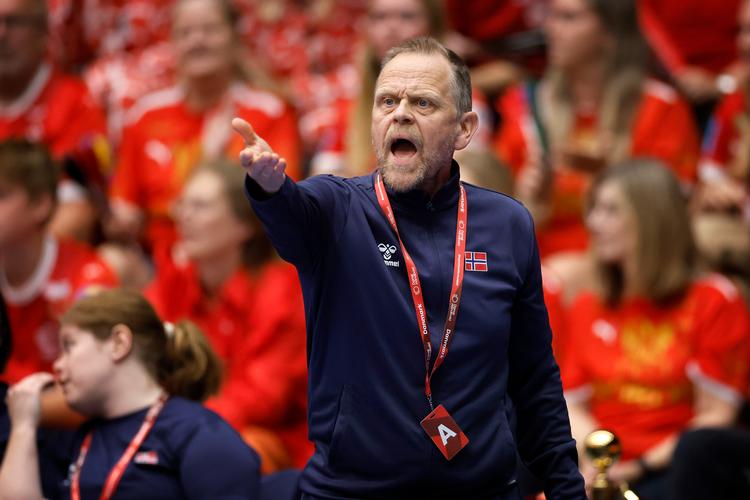 Thorir Hergeirsson har været landstræner for Norge i 15 år, og før det var han assisterende landstræner i 8 år. I den tid er det blevet til et stort antal guldmedaljer, men efter EM træder islændingen tilbage fra posten.   Foto: Jens Dresling/Ritzau Scanpix