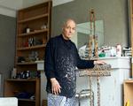   »Min eneste ambition er at lave et mindeværdigt billede«, sagde Frank Auerbach, der her er  fotograferet sidste år i sit atelier i London.  Foto: Suzie Howell/Ritzau Scanpix