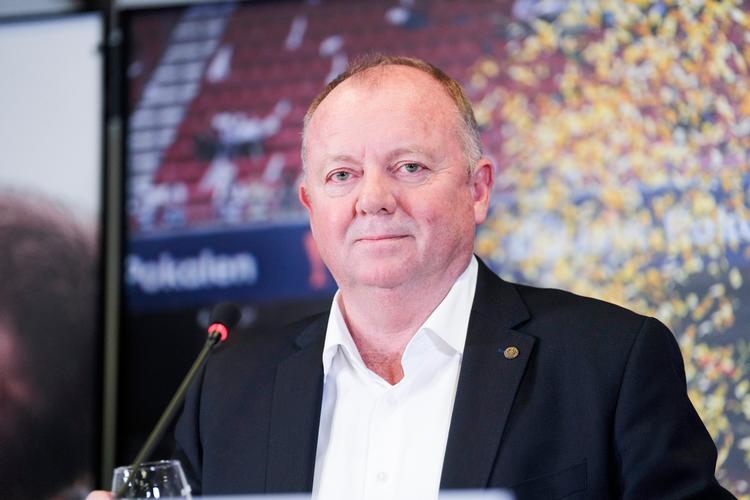 Administrerende direktør Kent Madsen fortsætter i sit job i Silkeborg IF de kommende tre år trods salget af klubben. Foto: Claus Fisker/Ritzau Scanpix