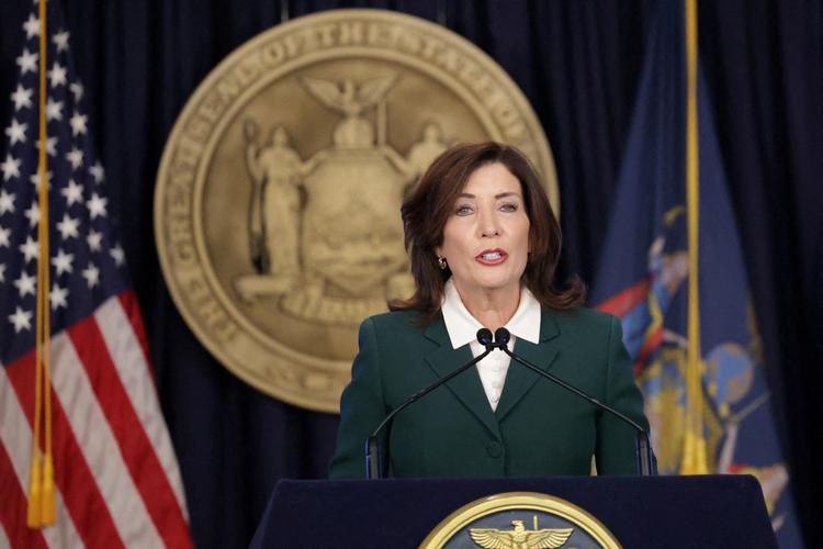 Guvernør Kathy Hochul har ophævet en lov i delstaten New York, der gjorde det ulovligt at være utro. Loven var forældet og vanskelig at håndhæve, lyder begrundelsen. Foto: Kent J. Edwards/Ritzau Scanpix