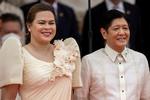 Mens alt fortsat var fryd og gammen mellem Sara Duterte og Ferdinand Marcos Jr. (th.). Foto: Eloisa Lopez/Ritzau Scanpix