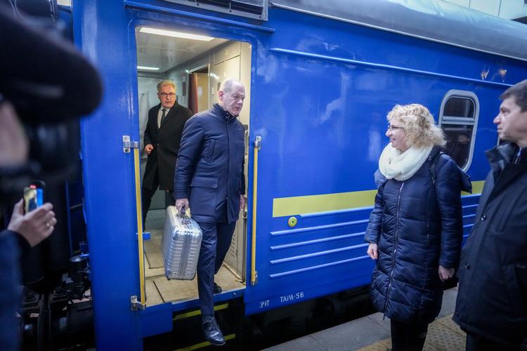 Den tyske forbundskansler, Olad Scholz, forsikrer ukrainerne om, at Tyskland vil fortsætte med at være ’Ukraines stærkeste støtte i Europa’. Foto: Kay Nietfeld/Ritzau Scanpix