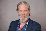 Mens Jeff Bridges tog sine første store skridt på skuespillerbanen, var han stadigvæk reserveofficer i den amerikanske kystvagt med base i San Luis Obispo. I dag hvor han fylder 75, har han været oscar-nomineret seks gange i løbet af 45 år (1972-2017). I 2010 vandt han for sin hovedrolle i ’Crazy Heart’. Foto: Willy Sanjuan/Ritzau Scanpix