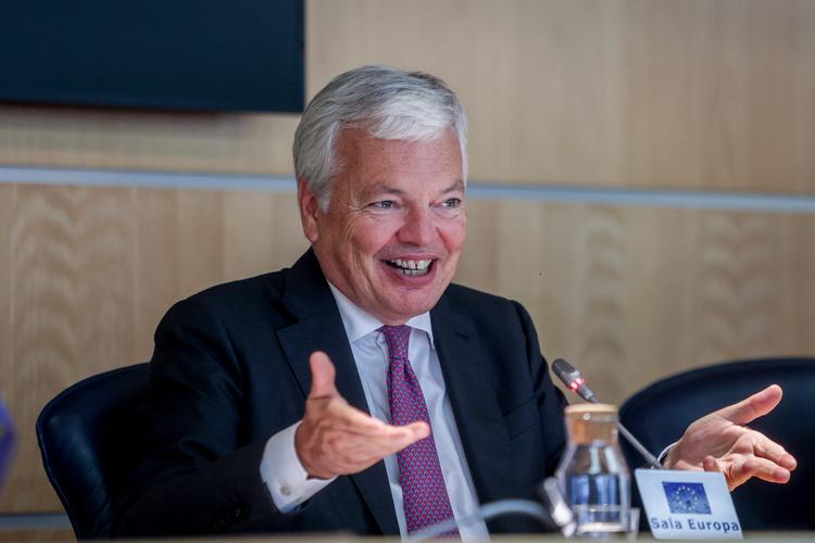 Didier Reynders har de seneste fem år rejst EU tyndt for at holde øje med, at EU’s medlemslande overholder EU’s love og værdier. Nu er han selv i skudlinjen for hvidvask.  Foto: Ricardo Rubio/Ritzau Scanpix