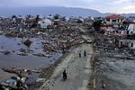 Tsunamien i 2014 dræbte næsten 230.000 mennesker i 14 lande, fra Somalia og Sri Lanka i vest til Thailand og Myanmar i nord. Banda Aceh på Sumatra stod for mere end hvert fjerde dødsoffer, og store dele af byen blev ødelagt. Arkivfoto Foto: Finn Frandsen