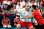 Blandt andet på grund af et kæmpe vingefang er Henrik Møllgaard en af de bedste forsvarsspillere i international håndbold gennem tiden. Og selv om han nu runder 40 år, er det ikke slut endnu. Foto: Jens Dresling