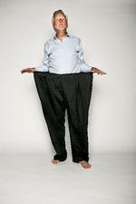 Arne Astrup prøver bukser af størrelse 8xXL. Arkivfoto: Joachim Adrian