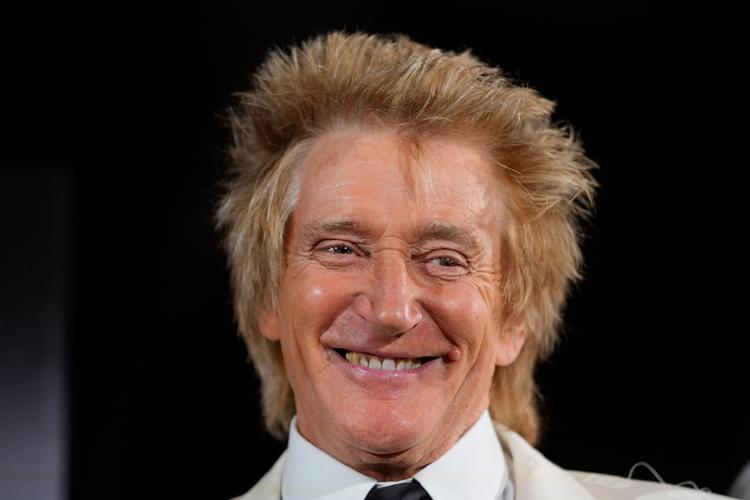 Rod Stewart var senest albumaktuel i 2024, da han sammen med musikeren og bandlederen Jool Holland udgav ’Swing Fever’ med covernumre fra bigbandepoken.  Med et samlet pladesalg på over 120 millioner eksemplarer hører Stewart til blandt de 60 bedst sælgende pop- og rockkunstnere.  Foto: Kirsty Wigglesworth/Ritzau Scanpix