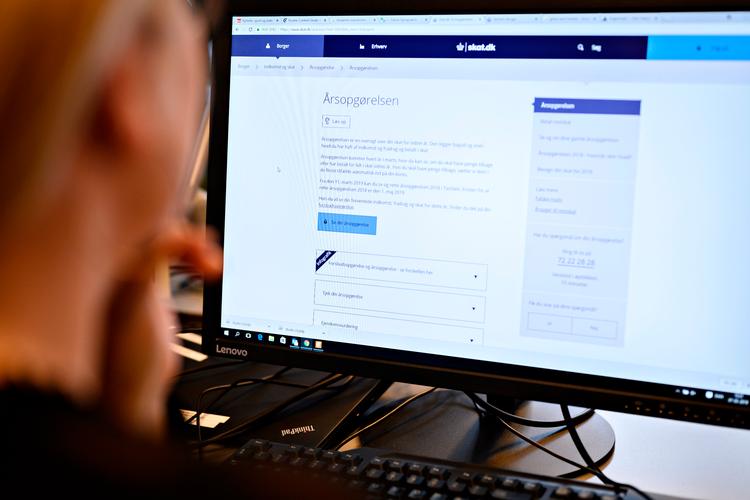 Det er dyrt at skylde penge i skat. Skatteekspert undrer sig over rentesatserne. Foto: Philip Davali/Philip Davali