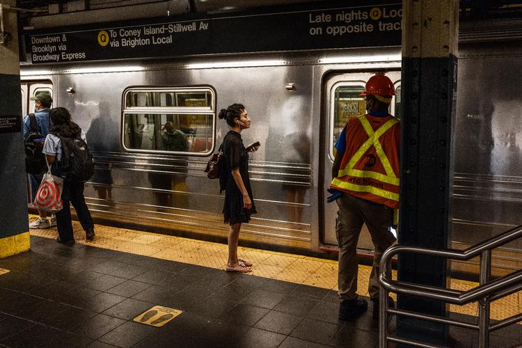 Mange newyorkere er ængstelige ved at tage subwayen. Den opfattes som utryg af mange. Arkivfoto: Alexander Sjöberg