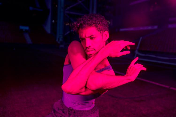 Liam Redhead er balletdanser i den kongelige ballet. Han er født i Canada og kom til Danmark som 19-årig. Foto: Nicolai West/POLITIKEN