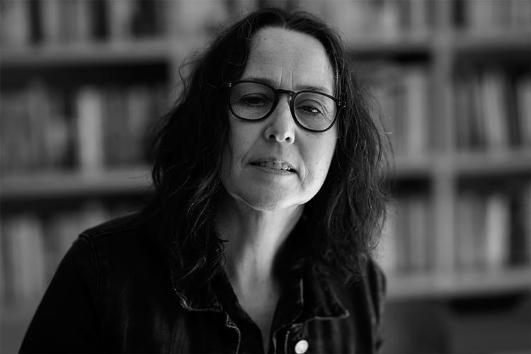 Audrey Magee er en irsk forfatter og journalist bosat i Wicklow. Hendes debutroman, ’The Undertaking’, kom i 2014 og blev nomineret til en lang række priser. Det samme gjorde ’Kolonien’, som udkom i 2022.  PR-foto:  Jonathan Hession