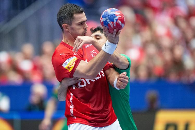 Danmarks Rasmus Lauge Schmidt i aktion under VM-kampen i gruppe B mellem Danmark og Algeriet. Foto: Bo Amstrup/Ritzau Scanpix