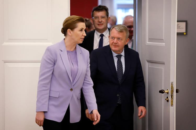 Det var under skærpet fortolighed, at regeringstoppen med statsminister Mette Frederiksen (S) i spidsen orienterede Udenrigspolitisk Nævn om sin telefonsamtale med Donald Trump. Foto: Jens Dresling