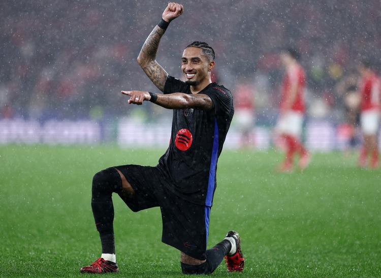 Barcelonas Raphinha scorede sejrsmålet til 5-4 i overtiden mod Benfica. Foto: Rodrigo Antunes/Ritzau Scanpix
