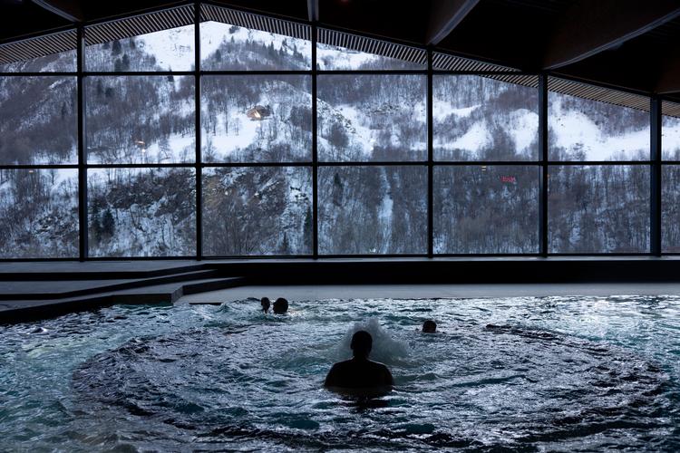 Udsigten fra La Belle Vie i Saint Martin de Belleville, de tre dales nye spa, er rensende i sig selv.  Foto: Thomas Borberg