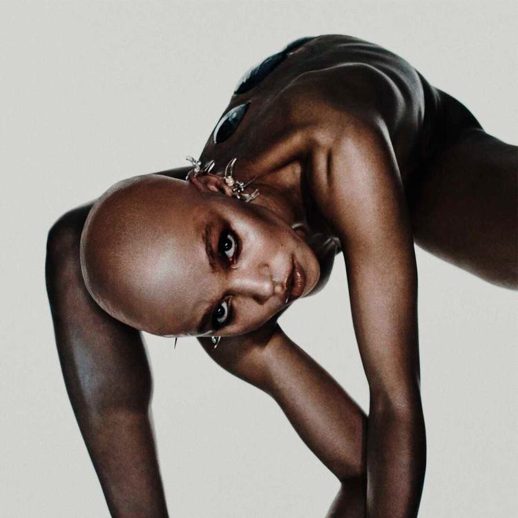 Britiske FKA Twigs overrasker med sit nyskabende album ’Eusexua’.  Der er både noter af Aphex Twin og Madonna på et intenst og markant album, der bestemt ikke er forudsigeligt.  Foto: Pr-foto