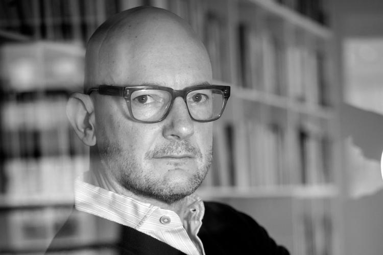 Omgangsformen er familiær og fyldt med festlige lejligheder, der ...