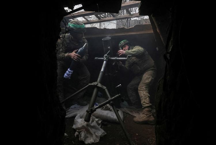 Ukrainske soldater kæmper ved frontlinjen nær byen Toretsk i Donetsk regionen 28. januar 2025. Foto: Rfe/rl/serhii Nuzhnenko/Ritzau Scanpix