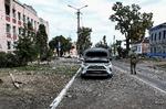 Ukraine begyndte i august en stor offensiv. De ukrainske styrker holder stadig fast i området. Her ses ødelægger i byen Sudzha. Foto: Yan Dobronosov/Ritzau Scanpix