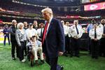 Donald Trump var som den første amerikanske præsident nogensinde til stede på stadion til en Super Bowl. Foto: Kevin Lamarque/Ritzau Scanpix
