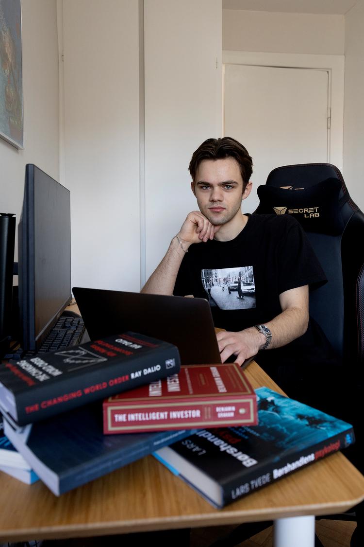Anders Tarp-Johansens storesøster grinede lidt af ham, da han som 18-årig luftede tanken om at købe en lejlighed for sin opsparing. Det gav blod på tanden til at komme i gang med at investere. Foto: Finn Frandsen Foto: Finn Frandsen