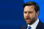 Den amerikanske vicepræsident, JD Vance, fik den politiske elites øjenbryn i vejret, da han valgte at bruge sin taletid på årets sikkerhedskonference i München på at give Europa en værdipolitisk opsang.  Foto: Leah Millis/Ritzau Scanpix