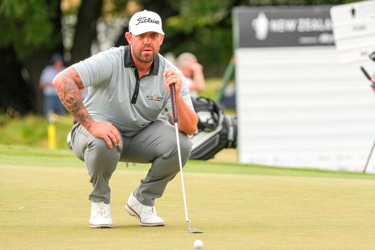 This handout picture released by photosport.nz via Australian Golf shows Australia's Ryan Peake lining up a putt during round three of the New Zealand Open at Millbrook Resort in Queenstown on March 1, 2025. (Photo by Michael THOMAS / AUSTRALIAN GOLF &amp; PHOTOSPORT.NZ / AFP) / RESTRICTED TO EDITORIAL USE - MANDATORY CREDIT "AFP PHOTO / AUSTRALIAN GOLF &amp; PHOTOSPORT.NZ / MICHAEL THOMAS" - NO MARKETING NO ADVERTISING CAMPAIGNS - DISTRIBUTED AS A SERVICE TO CLIENTS Foto: Michael Thomas/Ritzau Scanpix