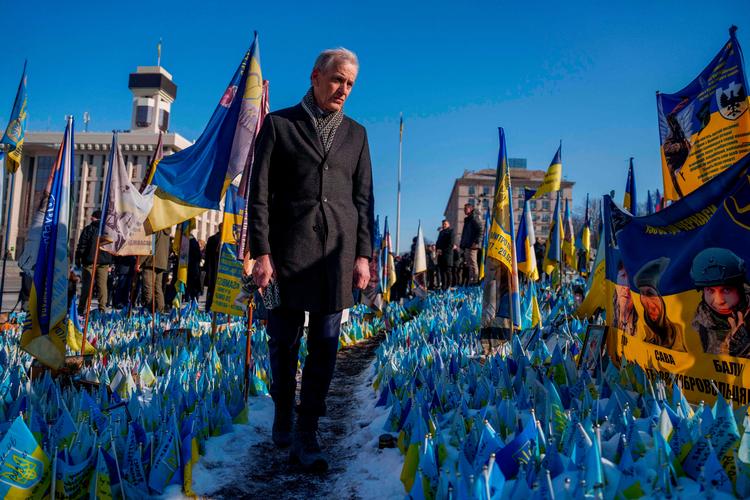 Norges statsminister, Jonas Gahr Støre, på besøg i Kyiv på treårsdagen for den russiske invasion i Ukraine.  Foto: Javad Parsa/Ritzau Scanpix