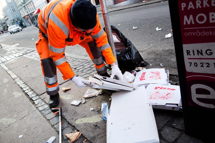 Fra i dag kan pizzabakker sorteres som pap i København. Foto: Per Folkver
