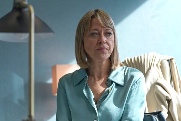 Nicola Walker spiller advokaten Hannah Stern med den intensitet og udstråling, der er Walkers kendemærke.  Foto: BBC