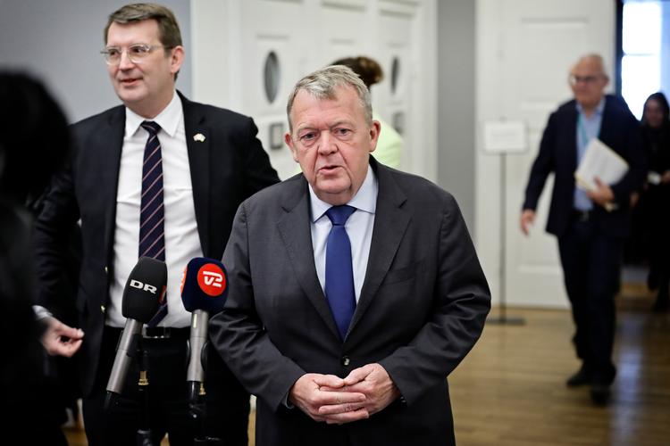 Krigen i Ukraine har givet heftig aktivitet i Udenrigspolitisk Nævn – her et møde i februar, som forsvarsminister Troels Lund Poulsen (V) og udenrigsminister Lars Løkke Rasmussen (M) deltog i.   Foto: Jens Dresling