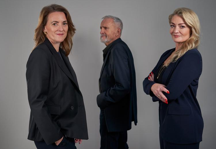 I et interview med Politiken meddelte Jussi Adler-Olsen i februar, at krimiforfatterne Line Holm og Stine Bolther overtager Afdeling Q-serien. Foto: Tine Harden