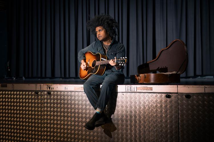 Sangeren Thomas Buttenschøn fejrer dagen med en koncert i Amager Bio, så han kan klappes ind i 40'erne. Foto: Signe Lægsgaard