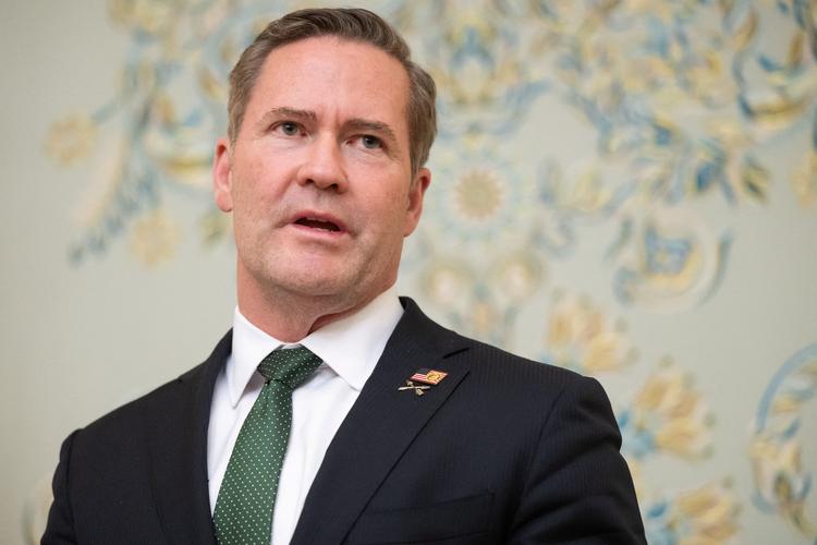 USA's nationale sikkerhedsrådgiver vil ifølge de almindelige diplomatiske spilleregler afholde sig fra at besøge et land, hvor der efter et demokratisk valg endnu ikke er ny regering på plads. Men sådan fungerer det ikke nødvendigvis under Donald Trump. Foto: Saul Loeb/Ritzau Scanpix