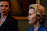 EU støtter Danmark i striden om Grønland. Det gentog EU-Kommissionens formand, Ursula von der Leyen, da hun og statsminister Mette Frederiksen (S) mødtes på Hærens Officersskole på Frederiksberg Slot i København 18. marts 2025. Foto: Emil Nicolai Helms/Ritzau Scanpix