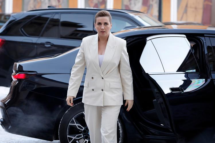 Statsminister Mette Frederiksen (S) forholdt sig for første gang tirsdag til tiltalerne mod Henrik Sass Larsen. Foto: Jens Dresling