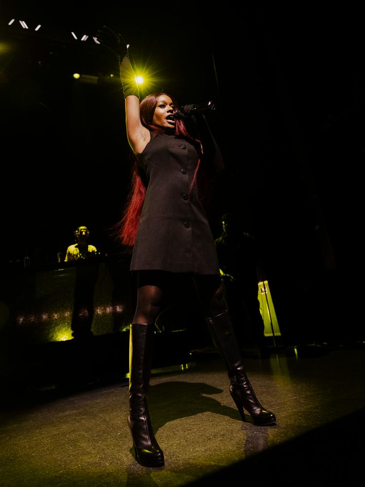 Azealia Banks gav publikum modet til at slippe alle hæmninger.    Foto: Anders Holst Pedersen