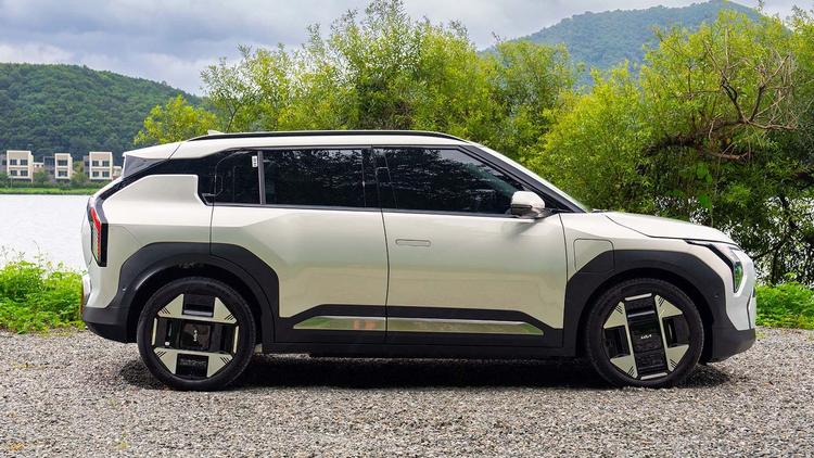 Kan du lide Kia EV3's design? Det er i hvert fald selvsikkert.  Foto: PR