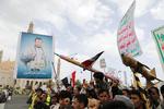 Demonstranter, overvejende Houthi-tilhængere, demonstrerer for at vise solidaritet med palæstinenserne i Gaza-striben og for at fordømme amerikanske angreb i Yemen. Foto: Khaled Abdullah/Ritzau Scanpix