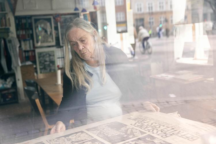 Siden 1960'erne har Tove Jensen været en markant stemme i aktivistmiljøet, og i dag er hendes største mærkesag modstanden mod den europæiske oprustning. Foto: Signe Lægsgaard